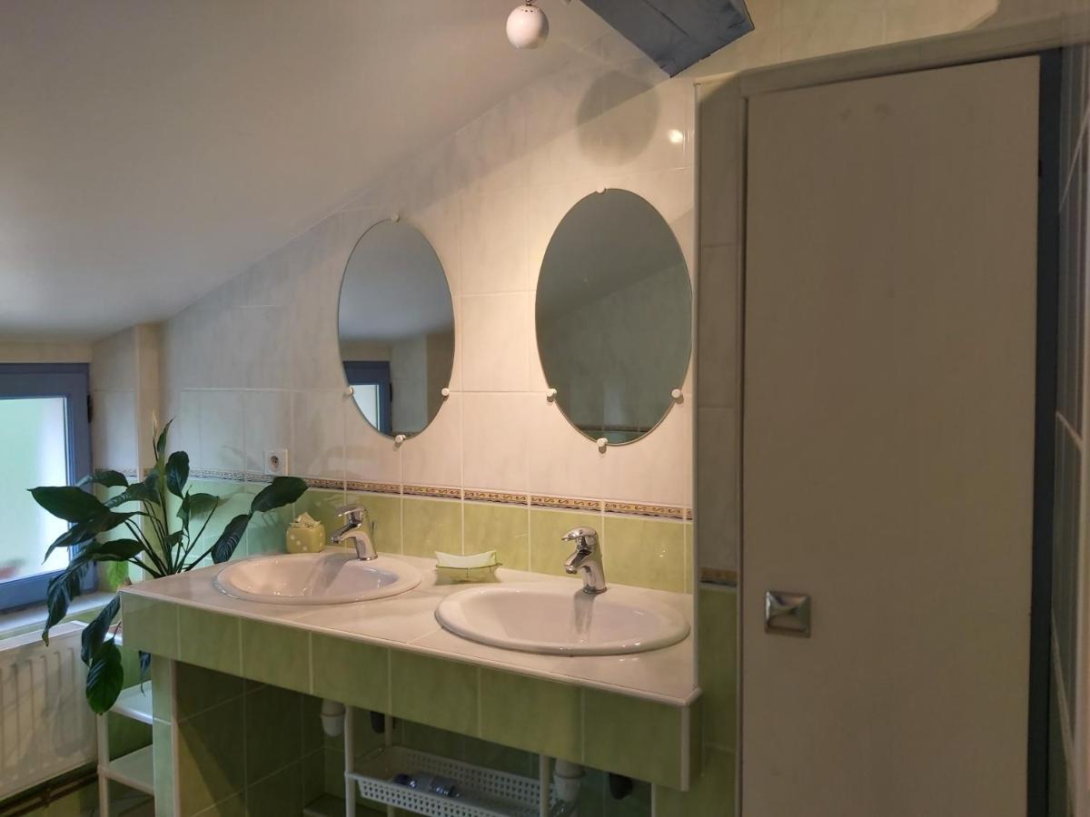 O Miroir... Sans Detour Dis-Moi Tout De Ce Sejour Francescas Zewnętrze zdjęcie